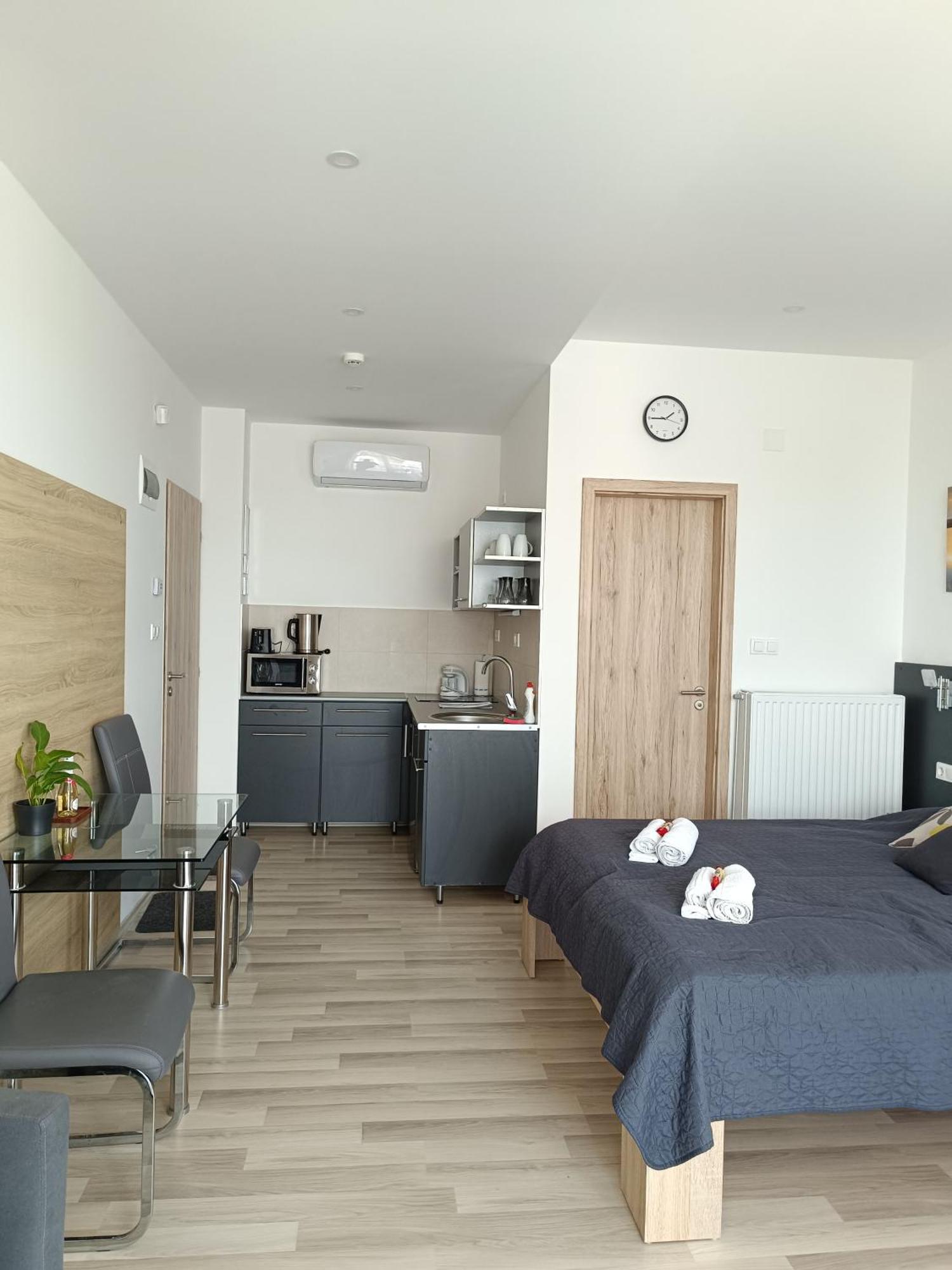 Ujhely Apartmanhaz Siofok Dış mekan fotoğraf