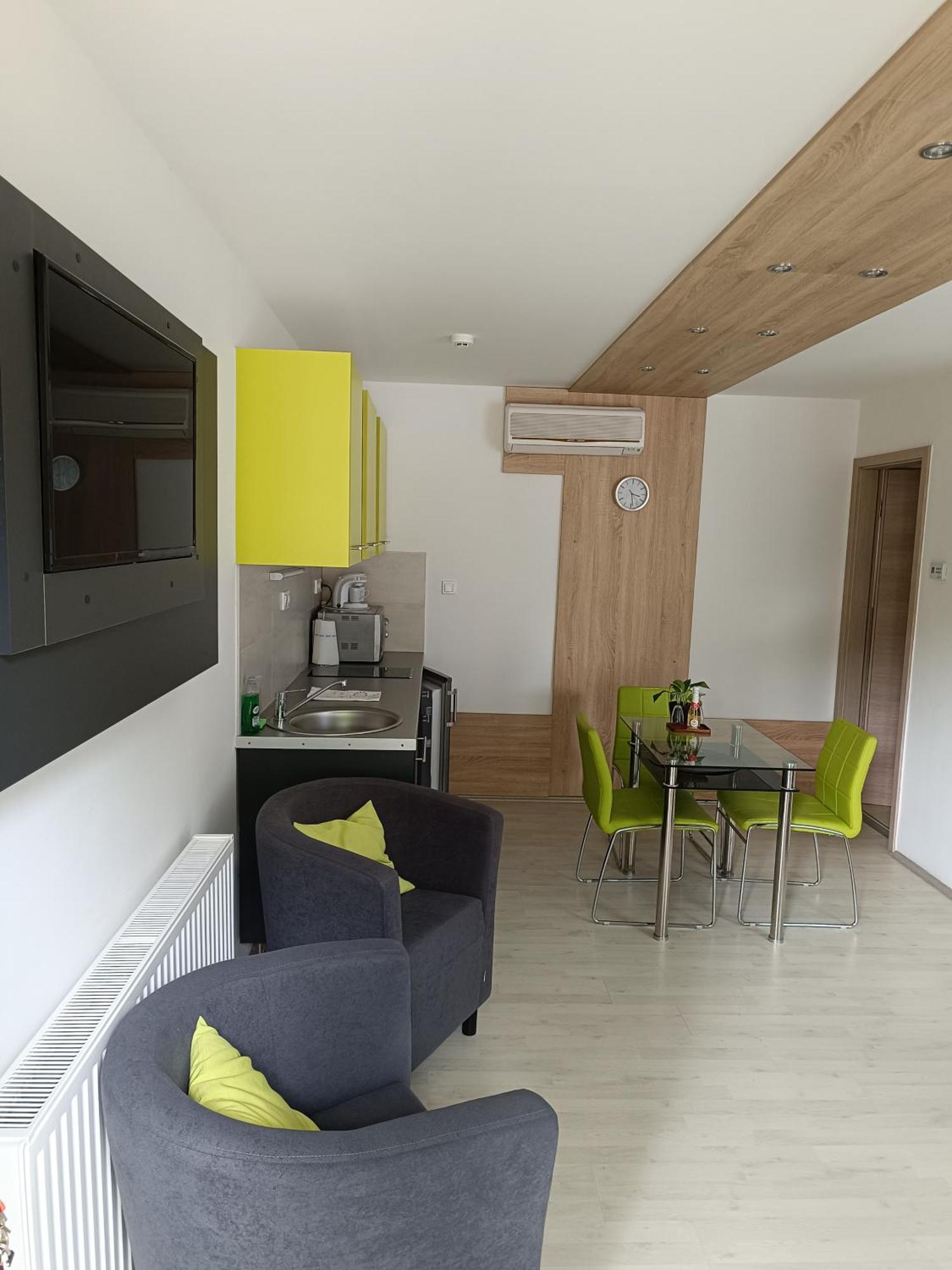 Ujhely Apartmanhaz Siofok Dış mekan fotoğraf