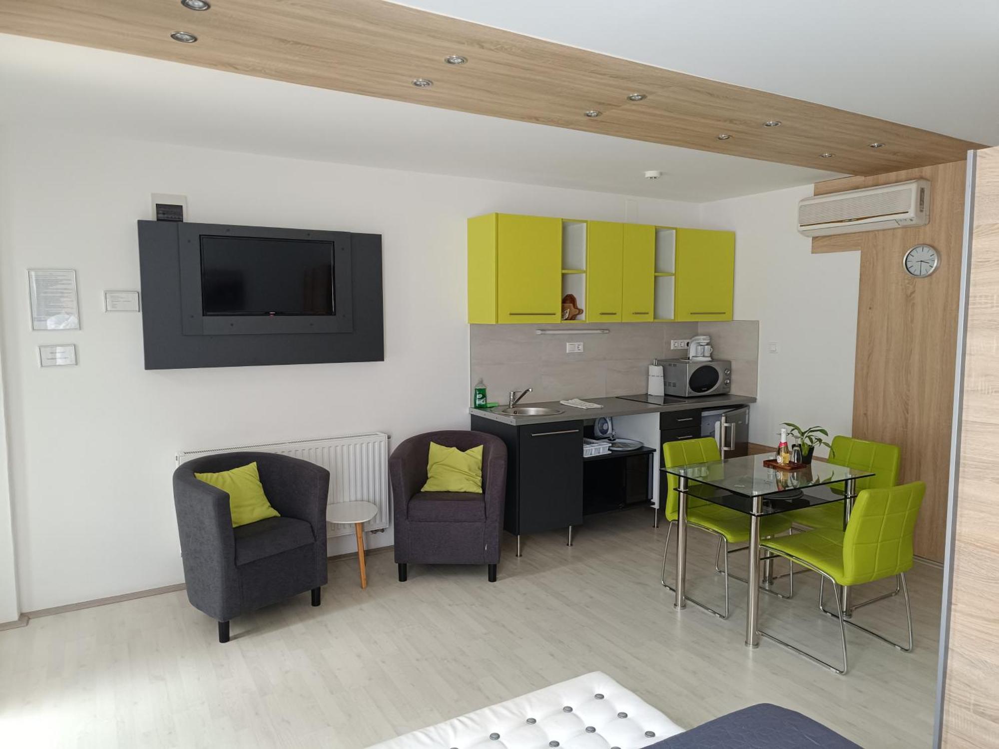 Ujhely Apartmanhaz Siofok Dış mekan fotoğraf